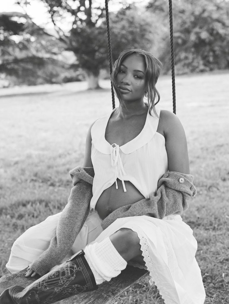 Mr Eazi and Temi Otedola Announce Pregnancy 